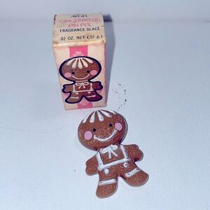Vintage 1972 Avon Gingerbread Pin Pal